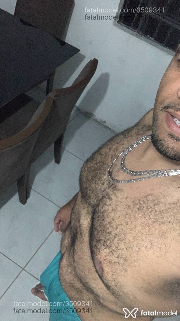 Acompanhante homem morena (o) de olhos pretos - Bruno