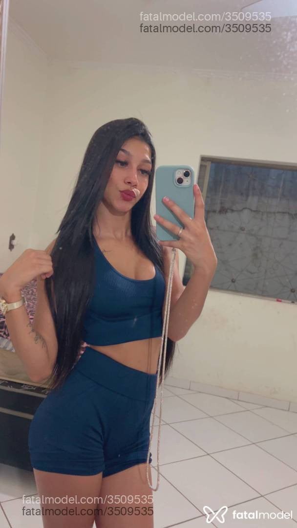 Acompanhante mulher morena (o) de olhos castanhos - Luana