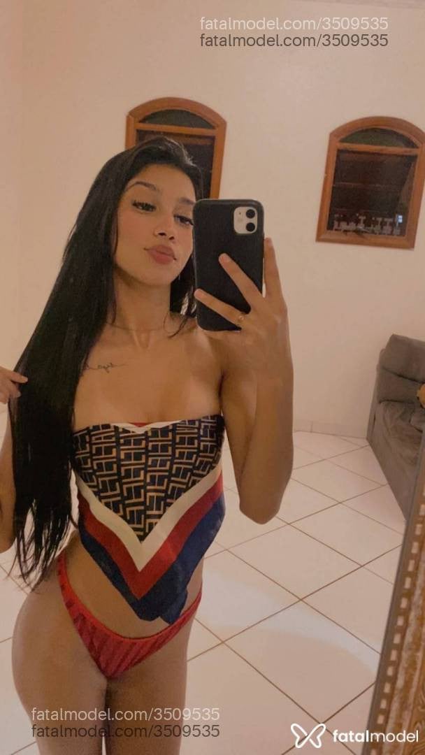 Acompanhante mulher morena (o) de olhos castanhos - Luana