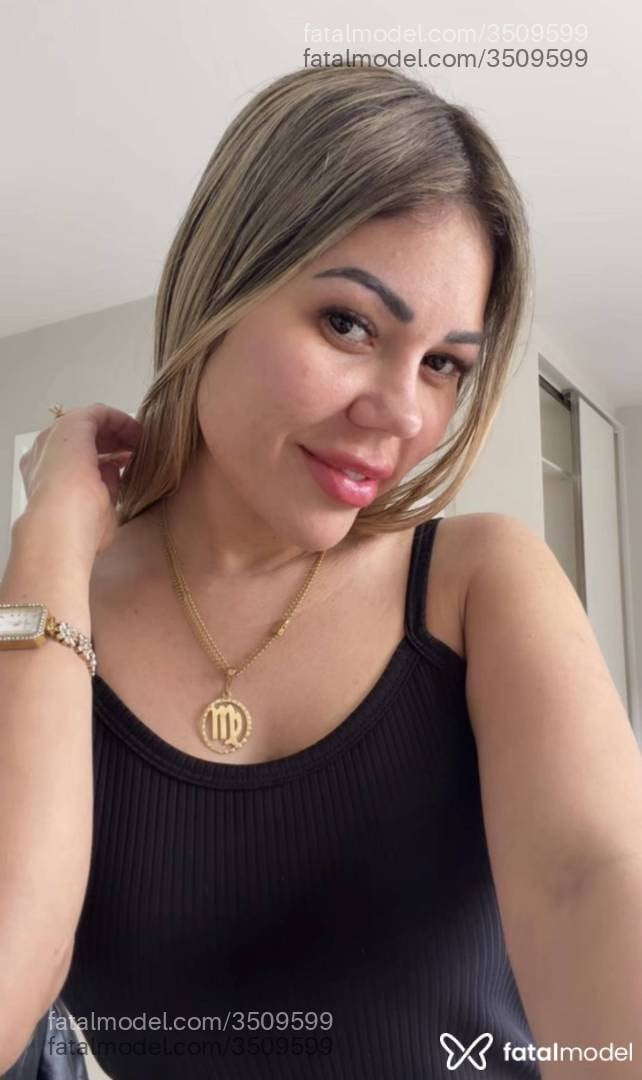 Acompanhante mulher loira (o) de olhos castanhos - Yasmin Damaceno