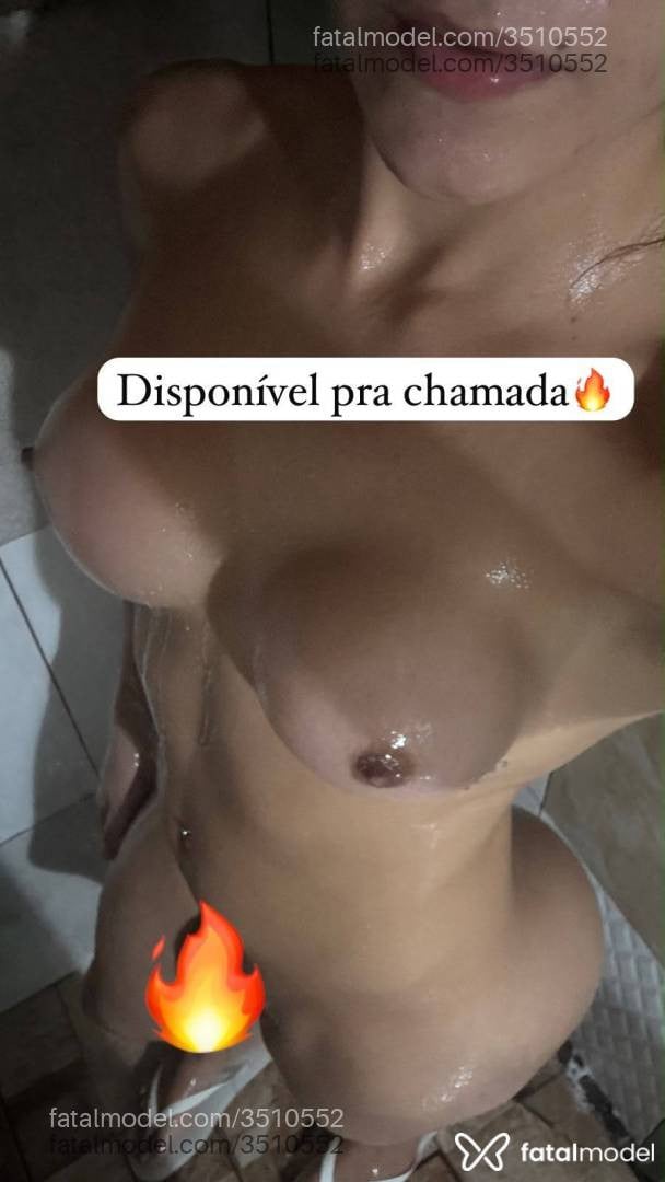 Acompanhante mulher trans morena (o) de olhos castanhos - Jade Rangel