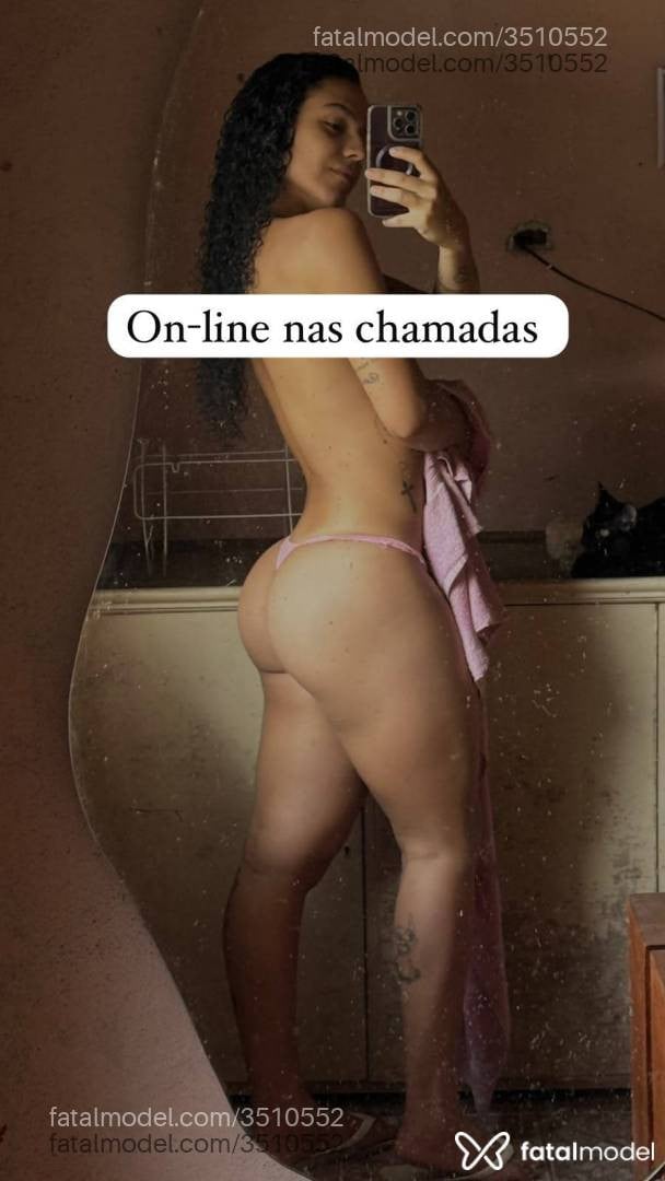 Acompanhante mulher trans morena (o) de olhos castanhos - Jade