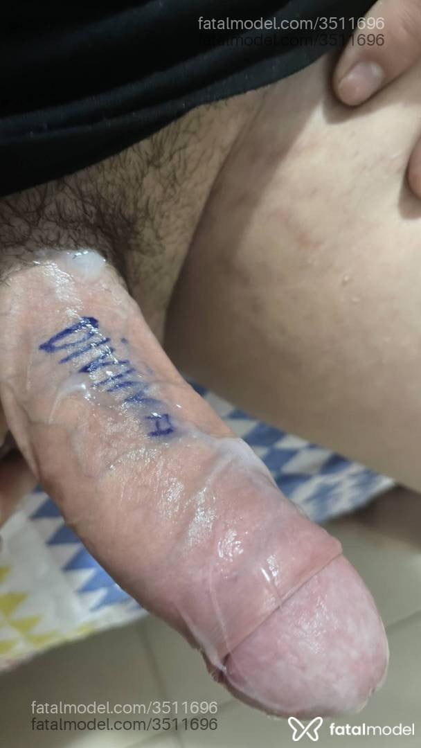 Acompanhante homem com cabelo castanho de olhos castanhos - Adryan Gonçalves