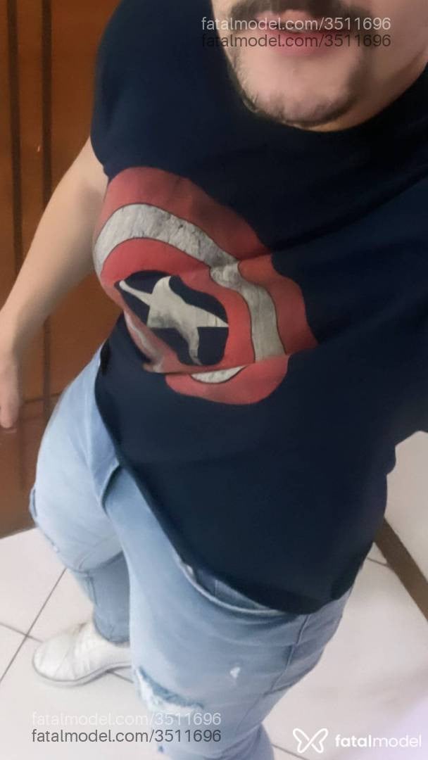 Acompanhante homem com cabelo castanho de olhos castanhos - Adryan Gonçalves Acompanhante homem com cabelo castanho de olhos castanhos - Adryan Gonçalves