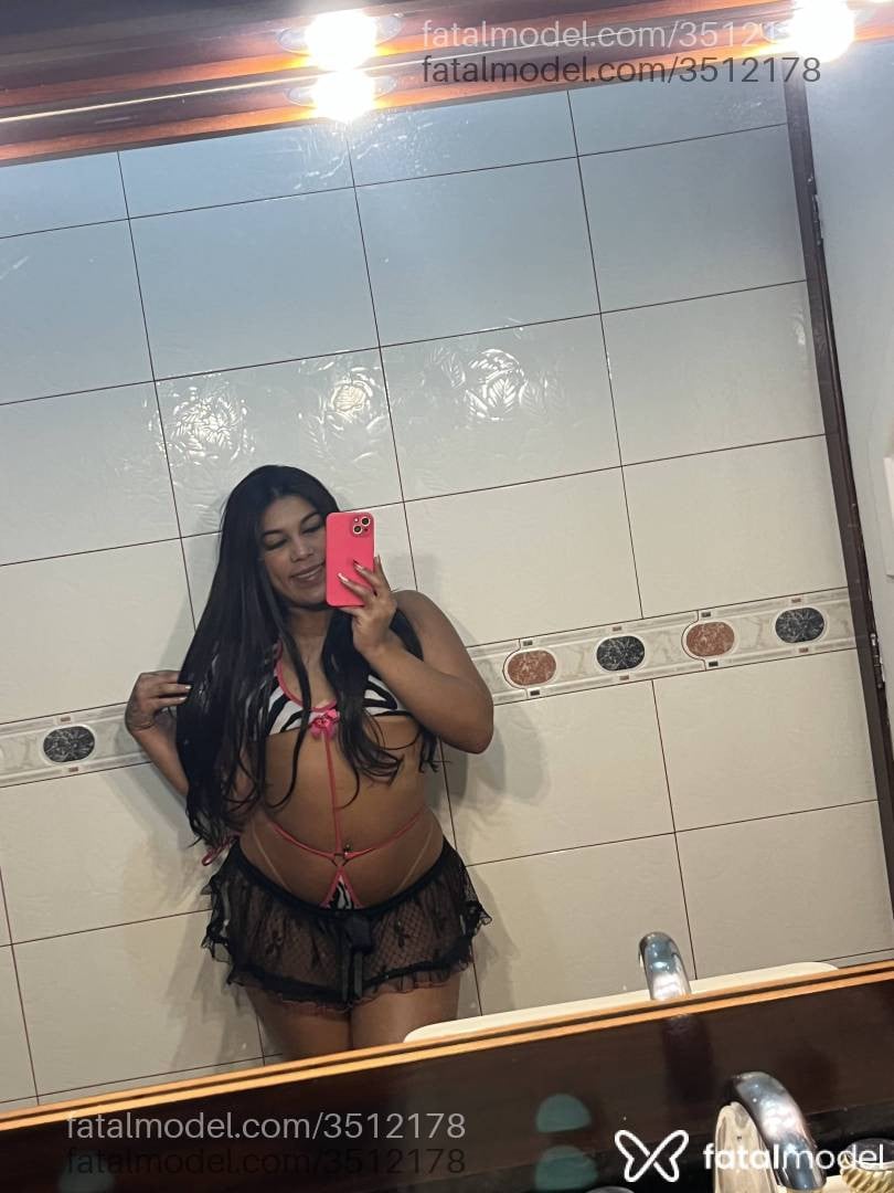 Acompanhante mulher morena (o) de olhos castanhos - Iiz angel