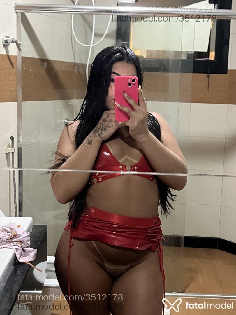 Acompanhante mulher morena (o) de olhos castanhos - Iiz angel