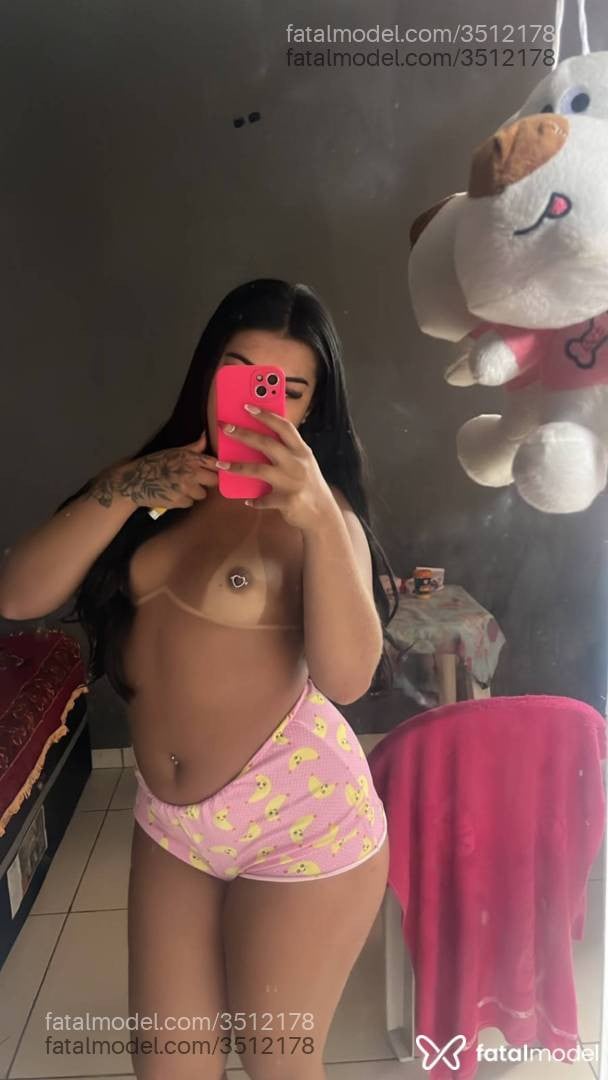 Acompanhante mulher morena (o) de olhos castanhos - Iiz angel