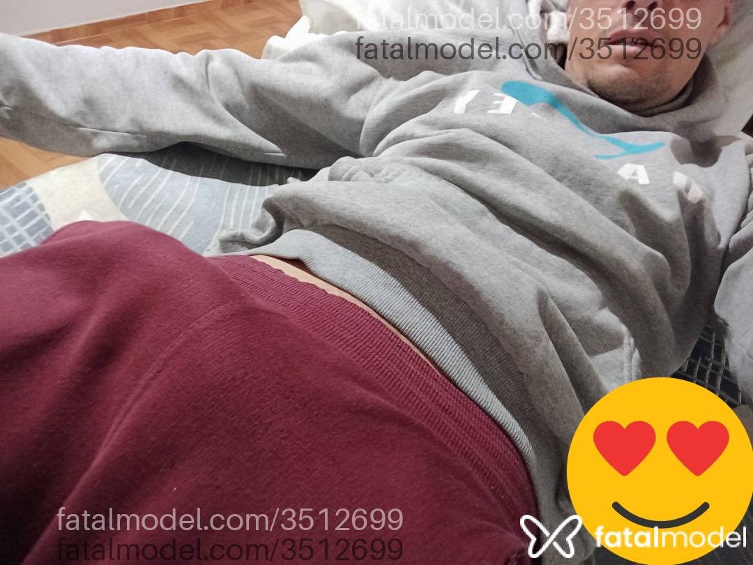 Acompanhante homem morena (o) de olhos castanhos - Guilherme