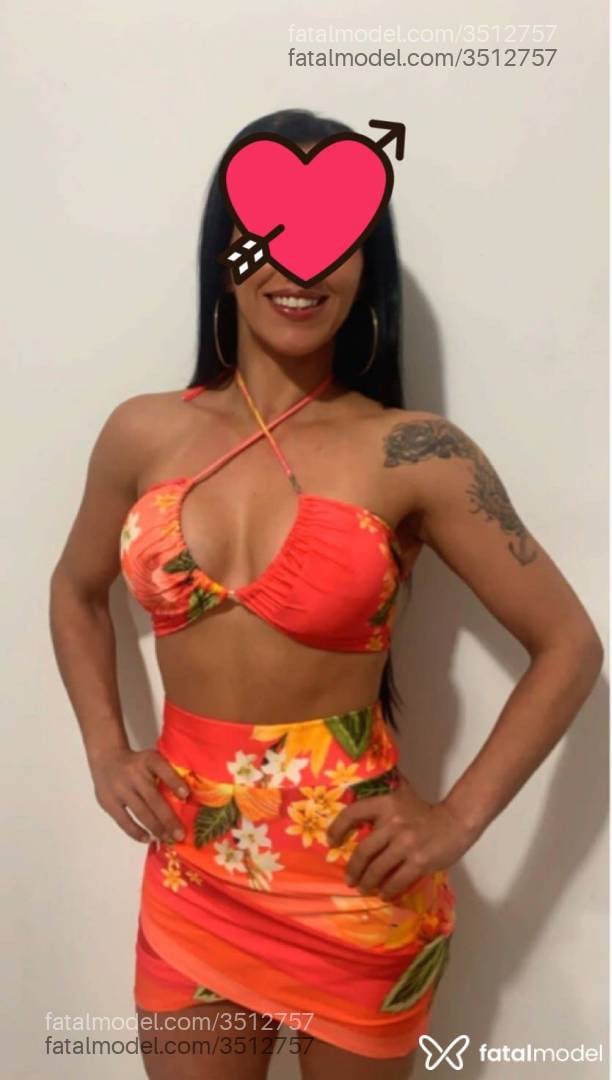 Acompanhante mulher morena (o) de olhos castanhos - Eva