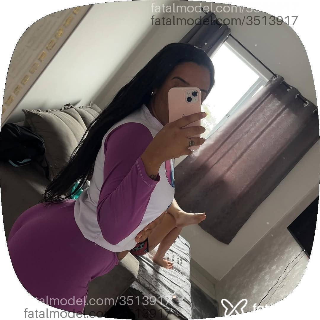 Acompanhante mulher morena (o) de olhos castanhos - Lorena