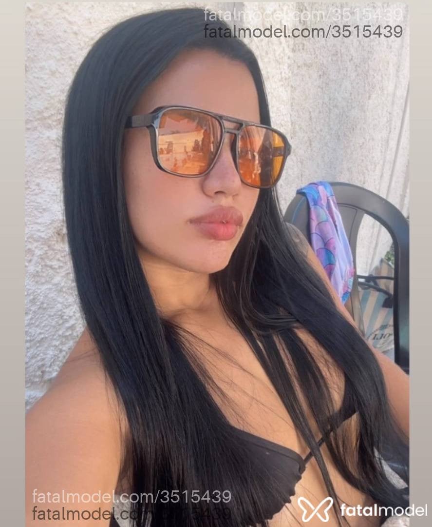 Acompanhante mulher morena (o) de olhos mel - Estefany