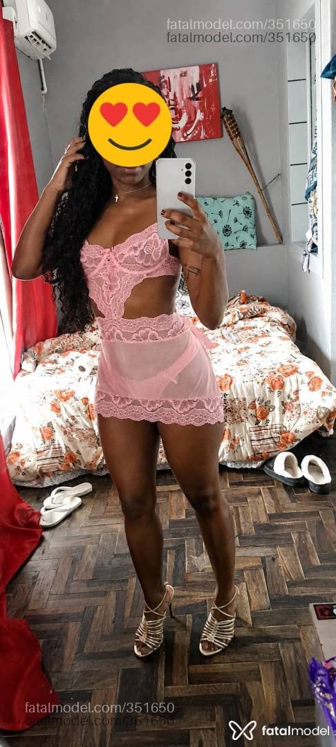 Acompanhante mulher morena (o) de olhos mel - Yara kali