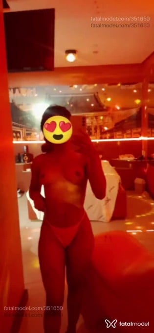 Acompanhante mulher morena (o) de olhos mel em Pelotas Acompanhante mulher morena (o) de olhos mel em Pelotas - Yara kali