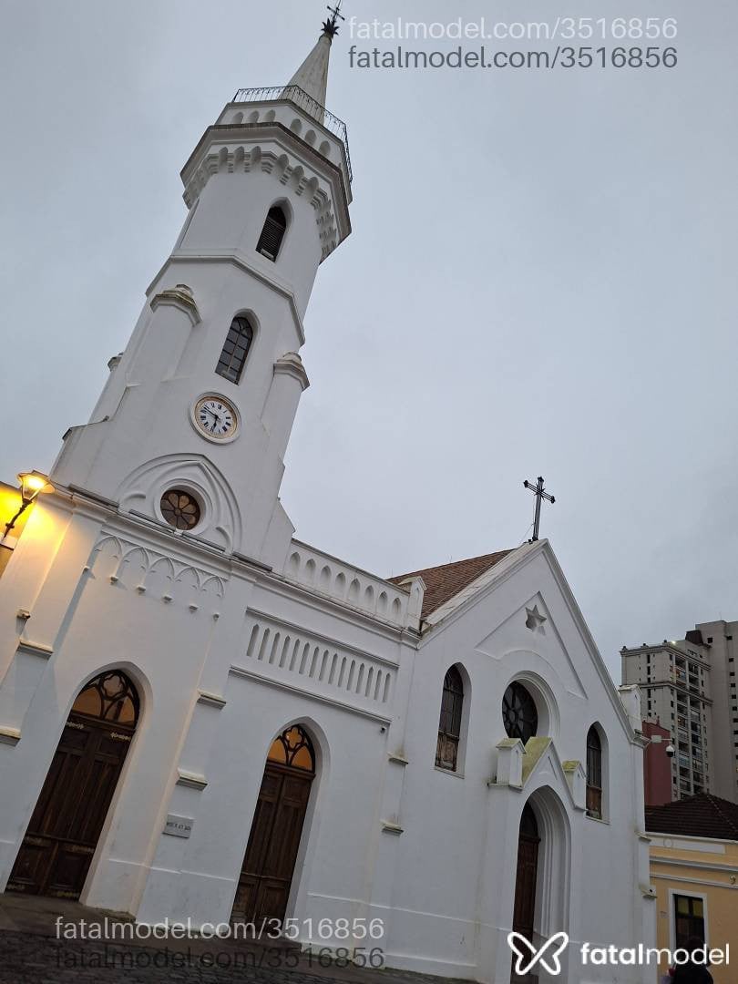 Acompanhante homem morena (o) de olhos castanhos - Pedro