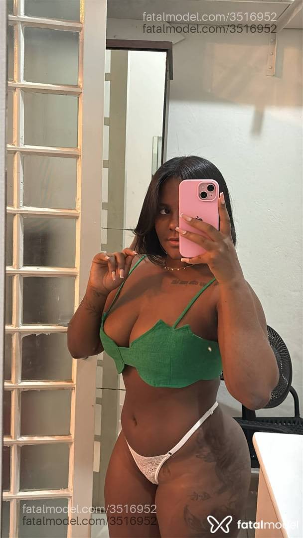 Acompanhante mulher com cabelo castanho de olhos castanhos - Kyara