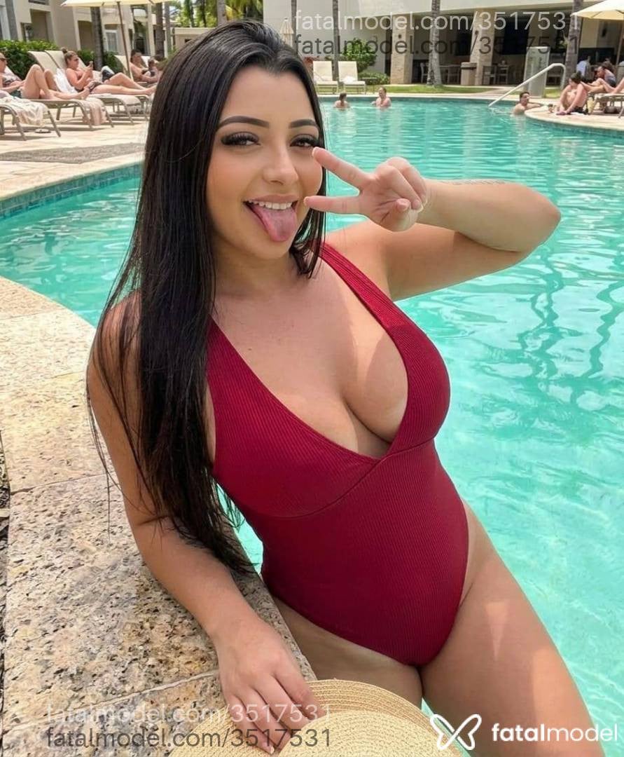 Acompanhante mulher morena (o) de olhos mel - Rebeka Sthany