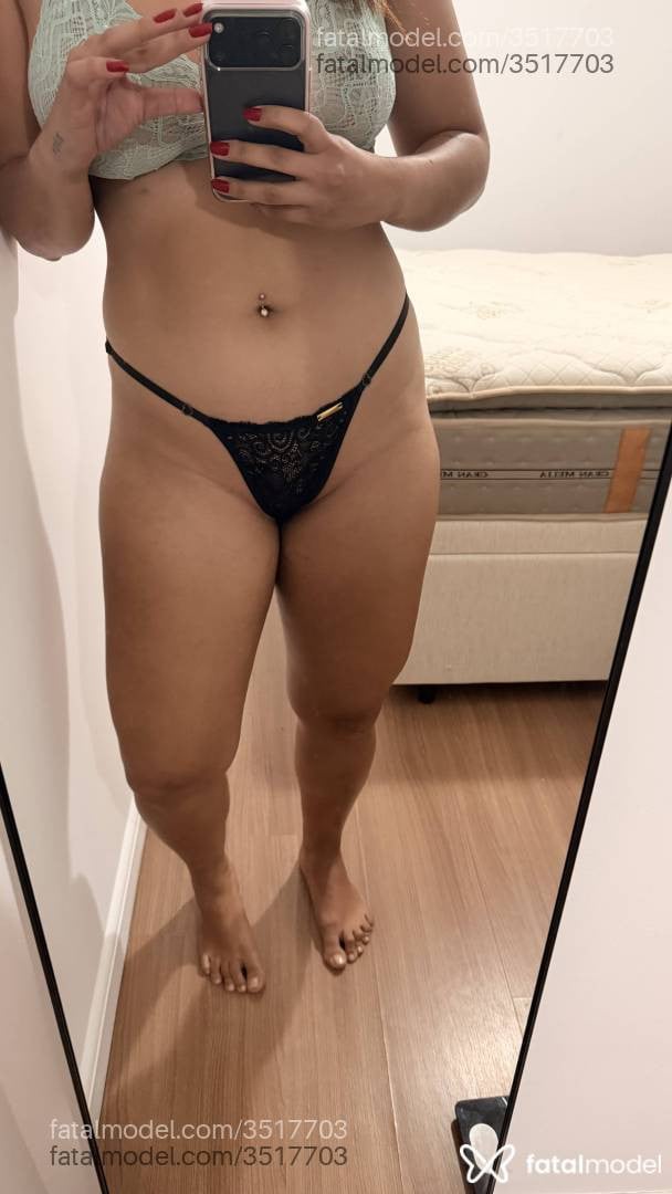 Acompanhante mulher com cabelo castanho de olhos castanhos - Agatha