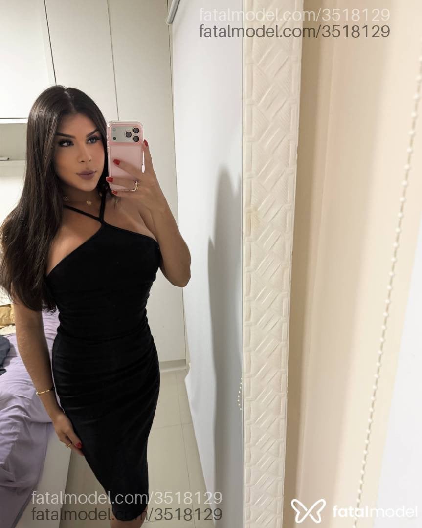 Acompanhante mulher trans morena (o) de olhos castanhos - Ayrah
