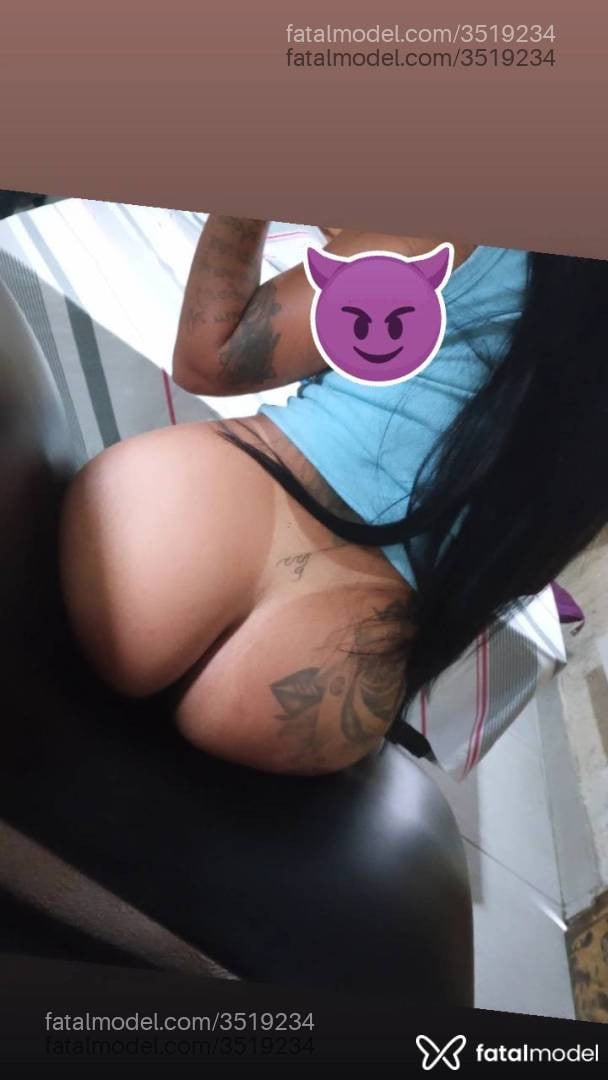 Acompanhante mulher morena (o) de olhos pretos - Thamires