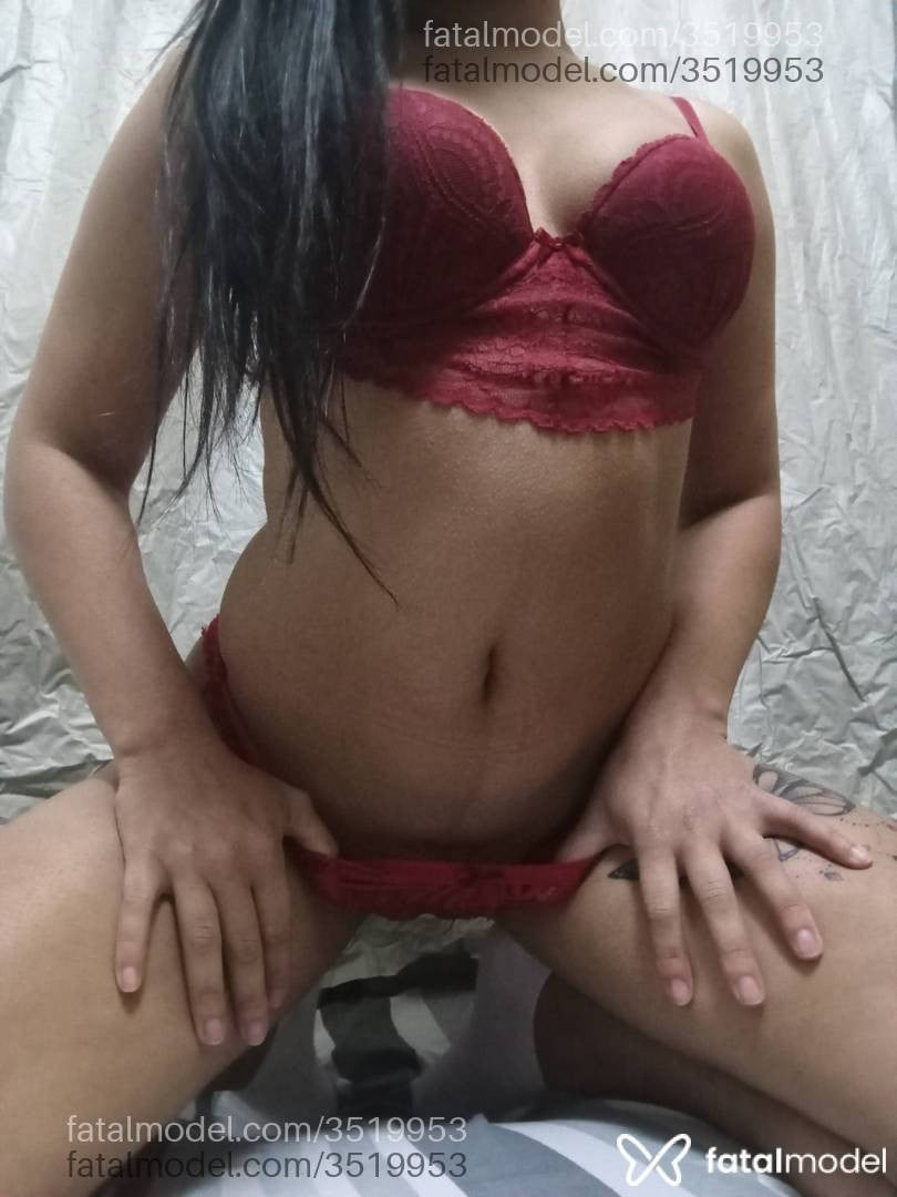 Acompanhante mulher com cabelo castanho de olhos castanhos - Kemilly