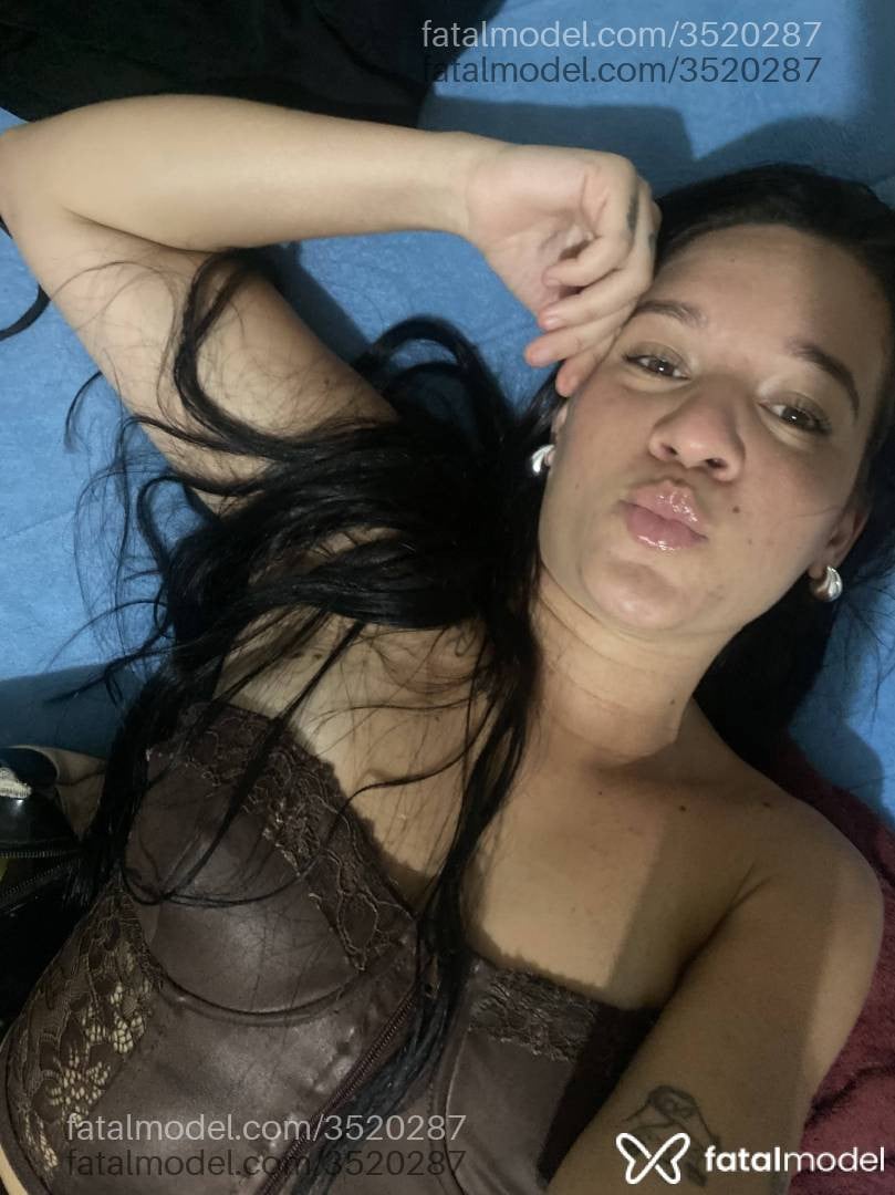 Acompanhante mulher morena (o) de olhos castanhos - Lorena Silva