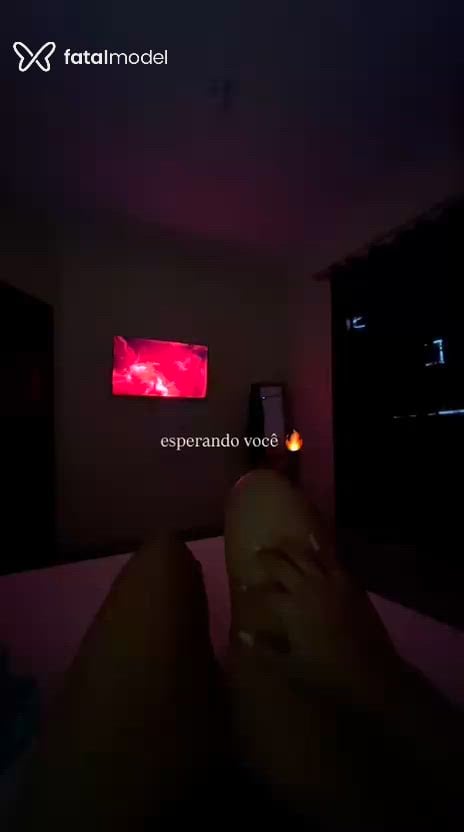 Acompanhante mulher morena (o) de olhos castanhos - Monique