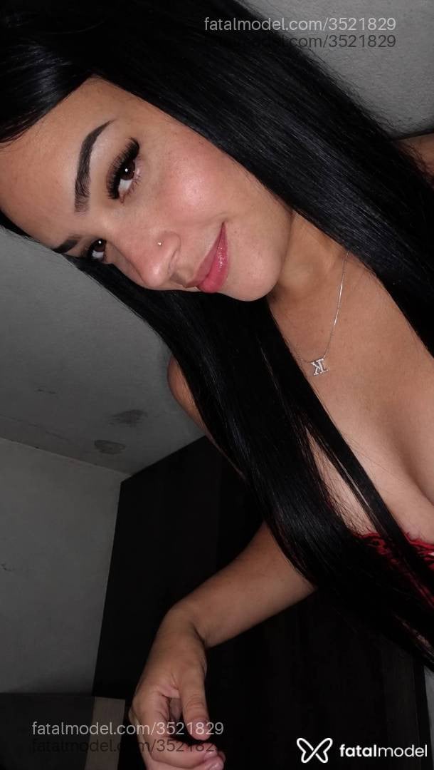 Acompanhante mulher morena (o) de olhos castanhos - Bruna Gonçalves