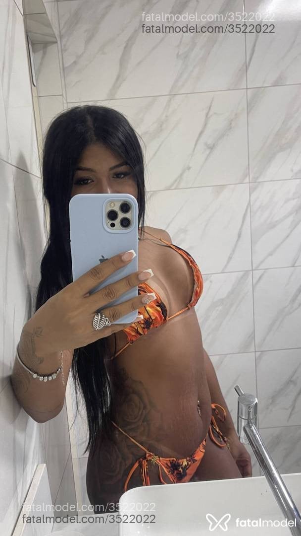 Acompanhante mulher morena (o) de olhos pretos - Pietra