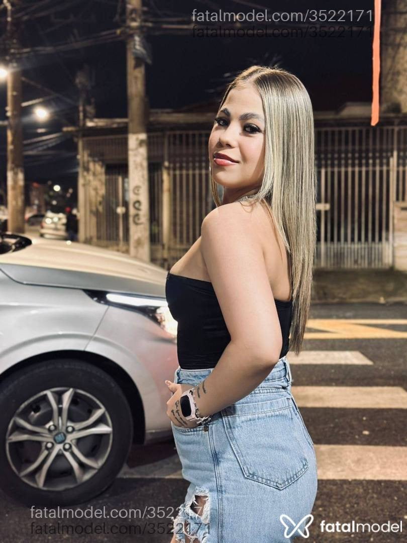 Acompanhante mulher loira (o) de olhos verdes - Rayane Santos