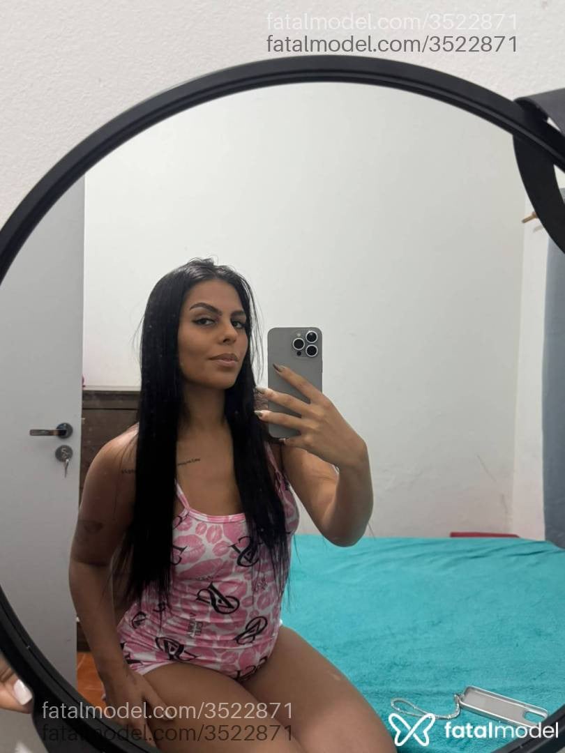 Acompanhante mulher morena (o) de olhos castanhos - Emilly Hastings