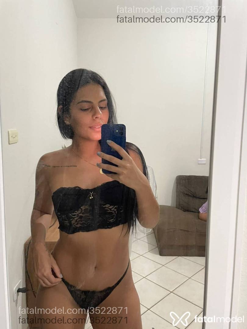 Acompanhante mulher morena (o) de olhos castanhos - Emilly Hastings