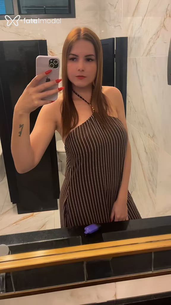 Acompanhante mulher ruiva (o) de olhos castanhos - Manuella