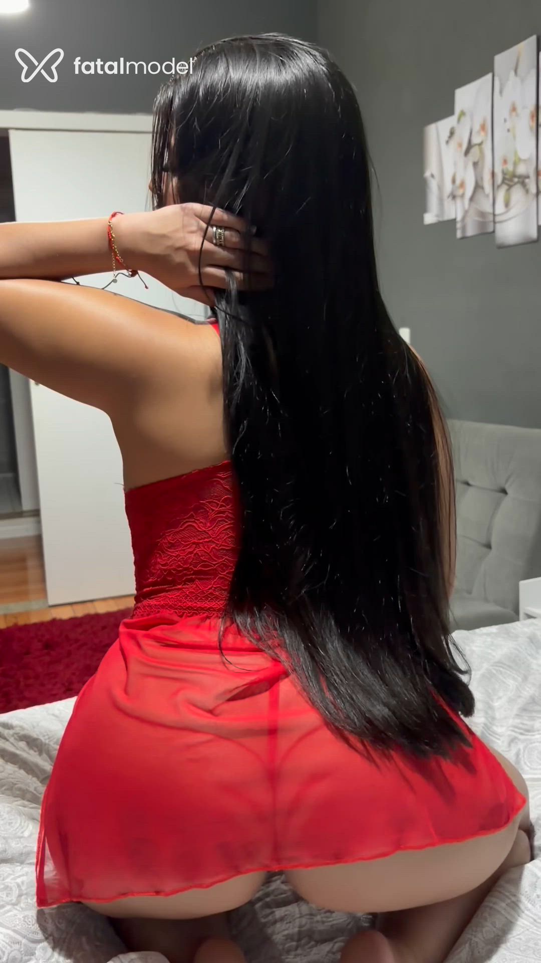 Acompanhante mulher com cabelo castanho de olhos castanhos - Luara