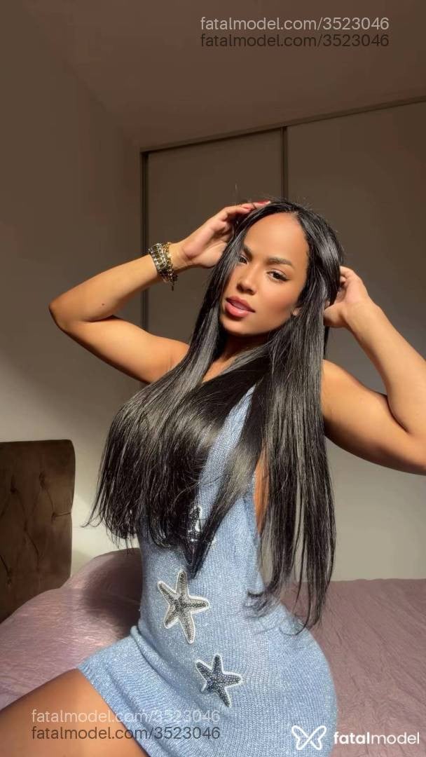 Acompanhante mulher morena (o) de olhos pretos - Rafaela