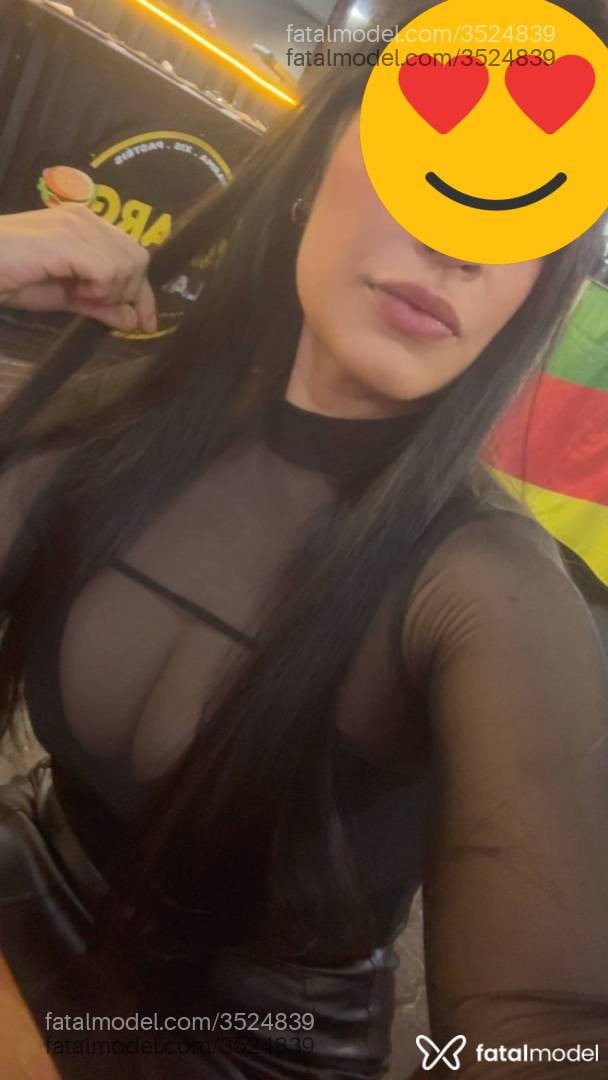 Acompanhante mulher morena (o) de olhos pretos - Mirela