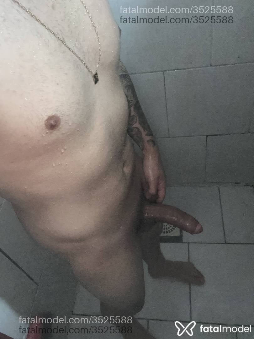 Acompanhante homem morena (o) de olhos castanhos - Conrado