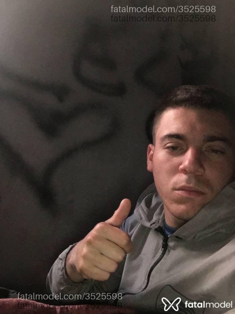 Acompanhante homem loira (o) de olhos verdes - Gtr Brayan