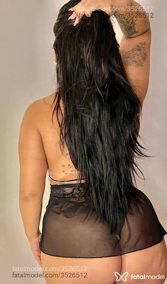 Acompanhante mulher morena (o) de olhos castanhos - Thataa