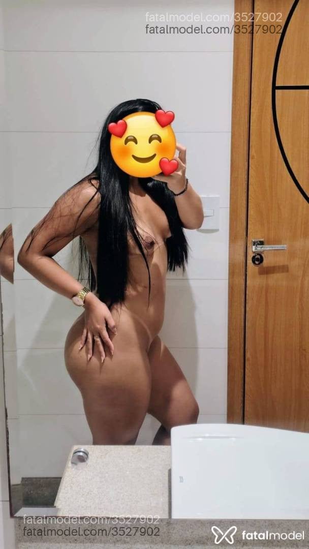 Acompanhante mulher morena (o) de olhos castanhos - Carla Sousa