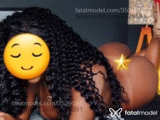 Acompanhante mulher morena (o) de olhos pretos - Cacau Ully