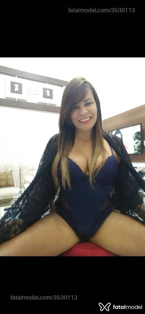 Acompanhante mulher com cabelo castanho de olhos castanhos - Bruna Tavarez