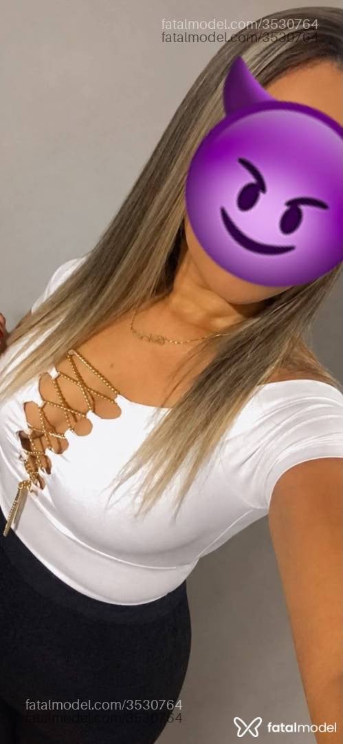 Acompanhante mulher loira (o) de olhos castanhos - Emilly Lacerda