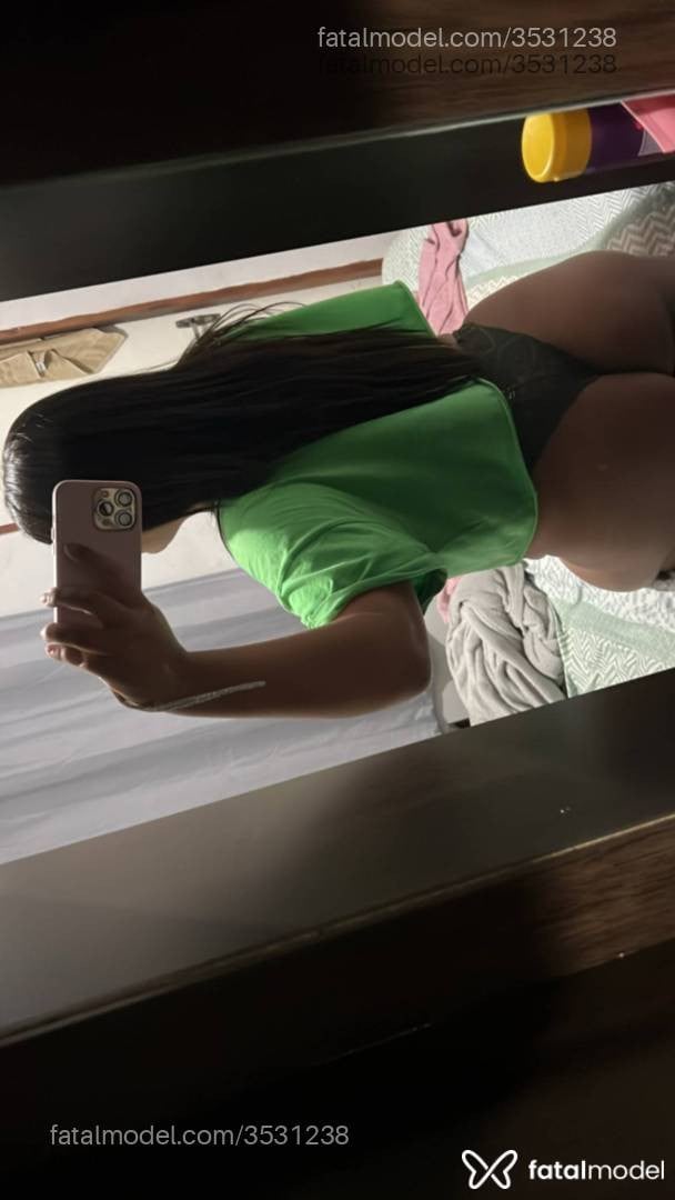 Acompanhante mulher com cabelo castanho de olhos castanhos - Amanda