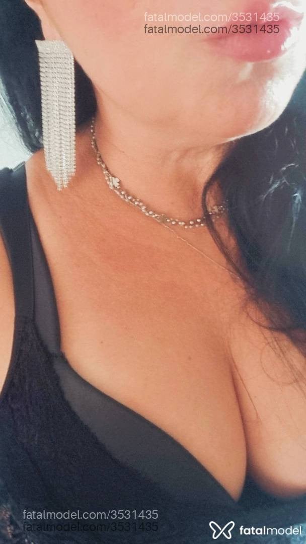 Acompanhante mulher morena (o) de olhos castanhos - Bianca