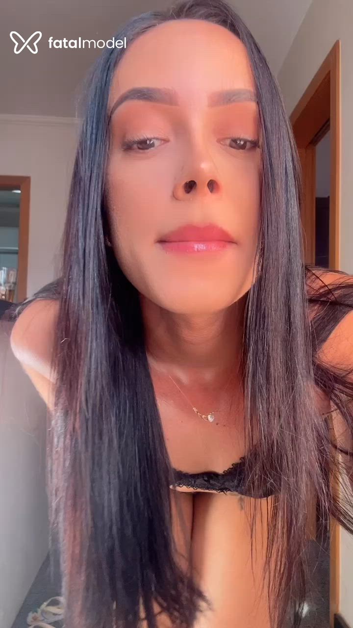 Acompanhante mulher morena (o) de olhos castanhos - Larissa Feitosa