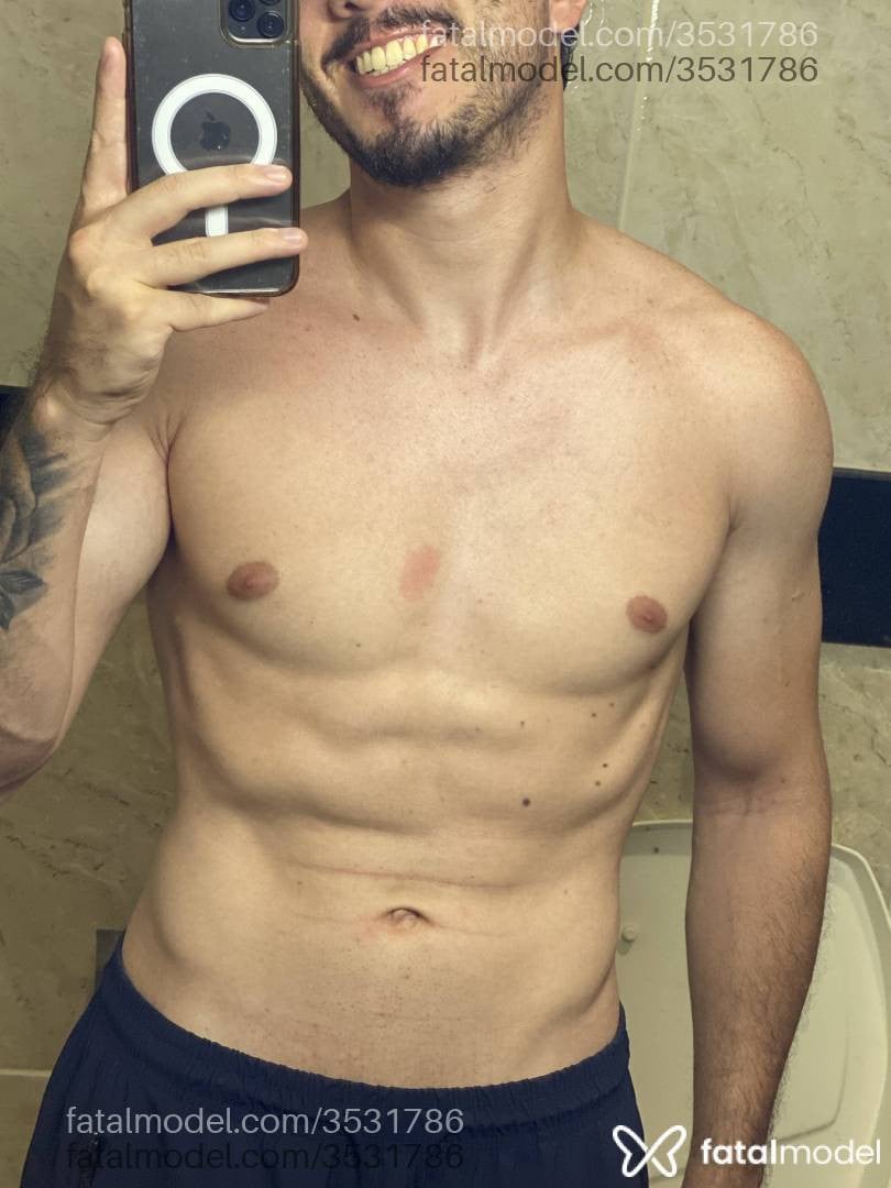Acompanhante homem morena (o) de olhos castanhos - Bruno