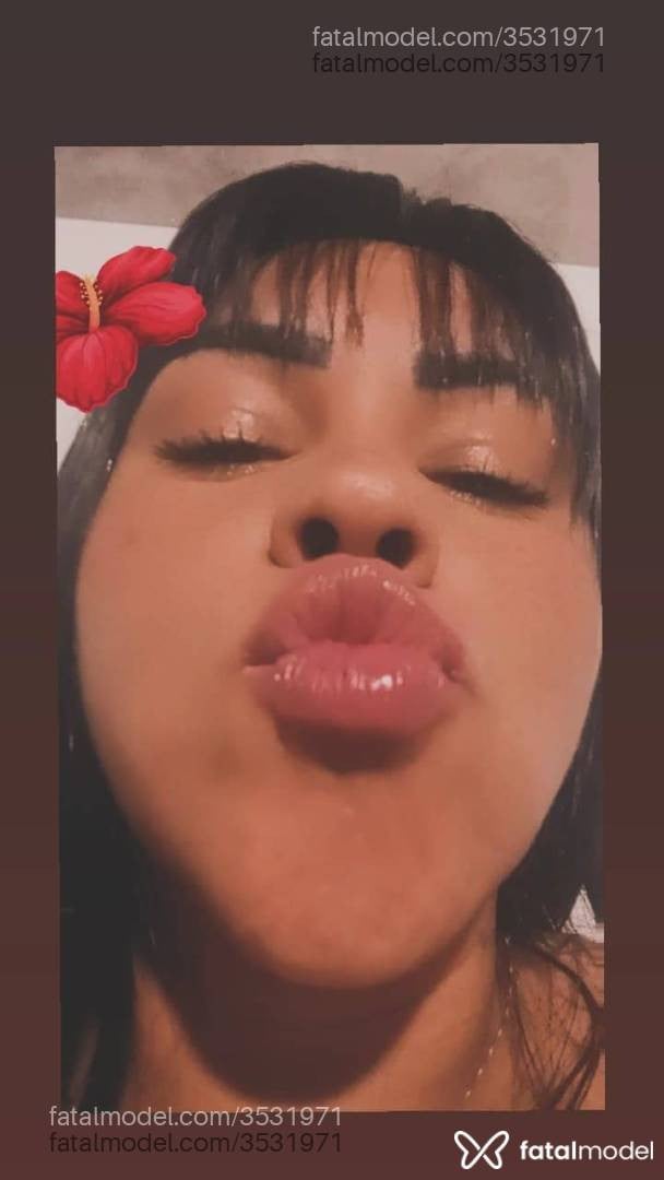 Acompanhante mulher morena (o) de olhos castanhos - Josi Angel