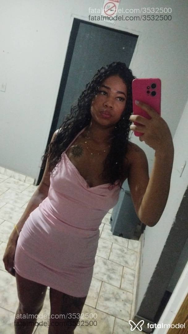 Acompanhante mulher morena (o) de olhos pretos - Nessinha