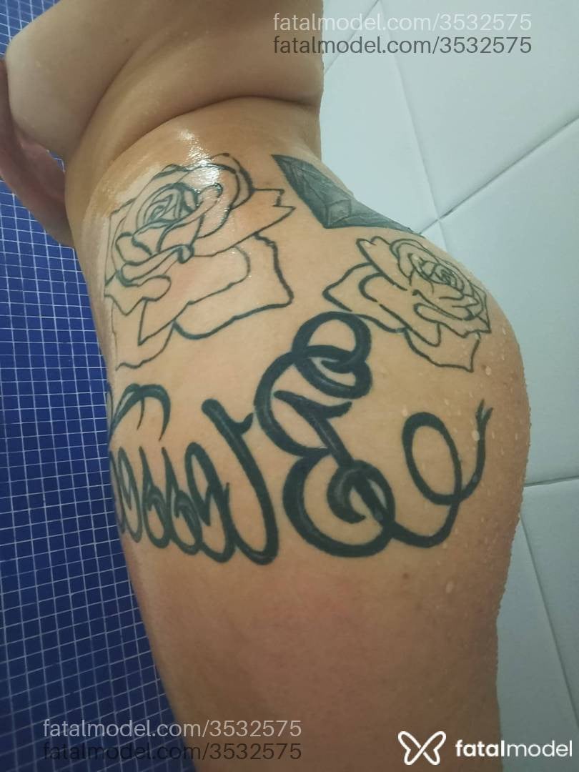 Acompanhante mulher loira (o) de olhos verdes - Babiiiii