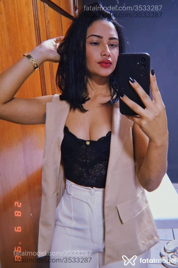 Acompanhante mulher morena (o) de olhos castanhos - Ana Beatriz